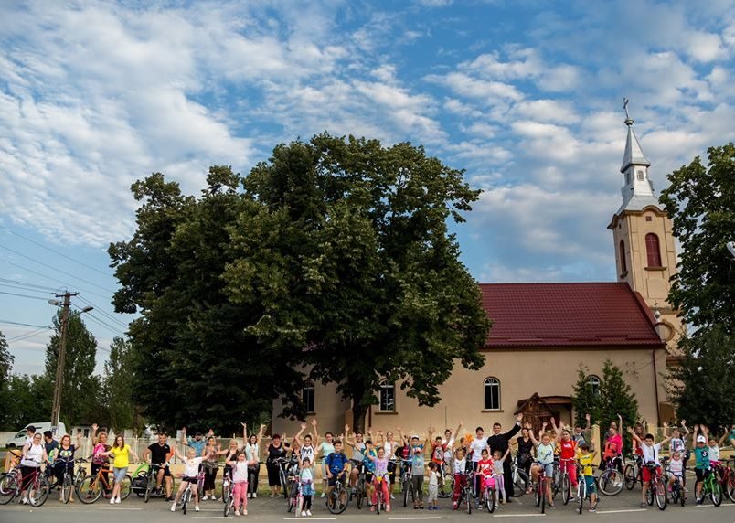 Activităţi cu tinerii în parohia arădeană Firiteaz  150288