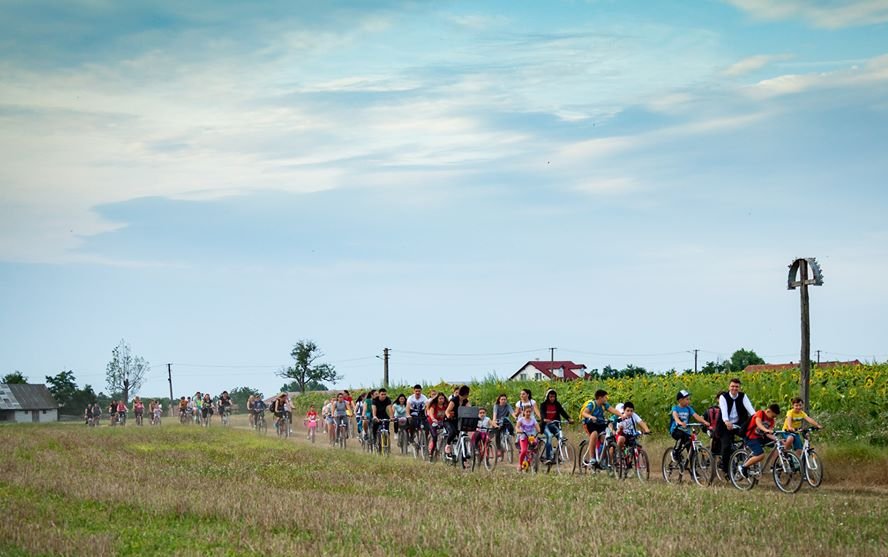 Activităţi cu tinerii în parohia arădeană Firiteaz  150289