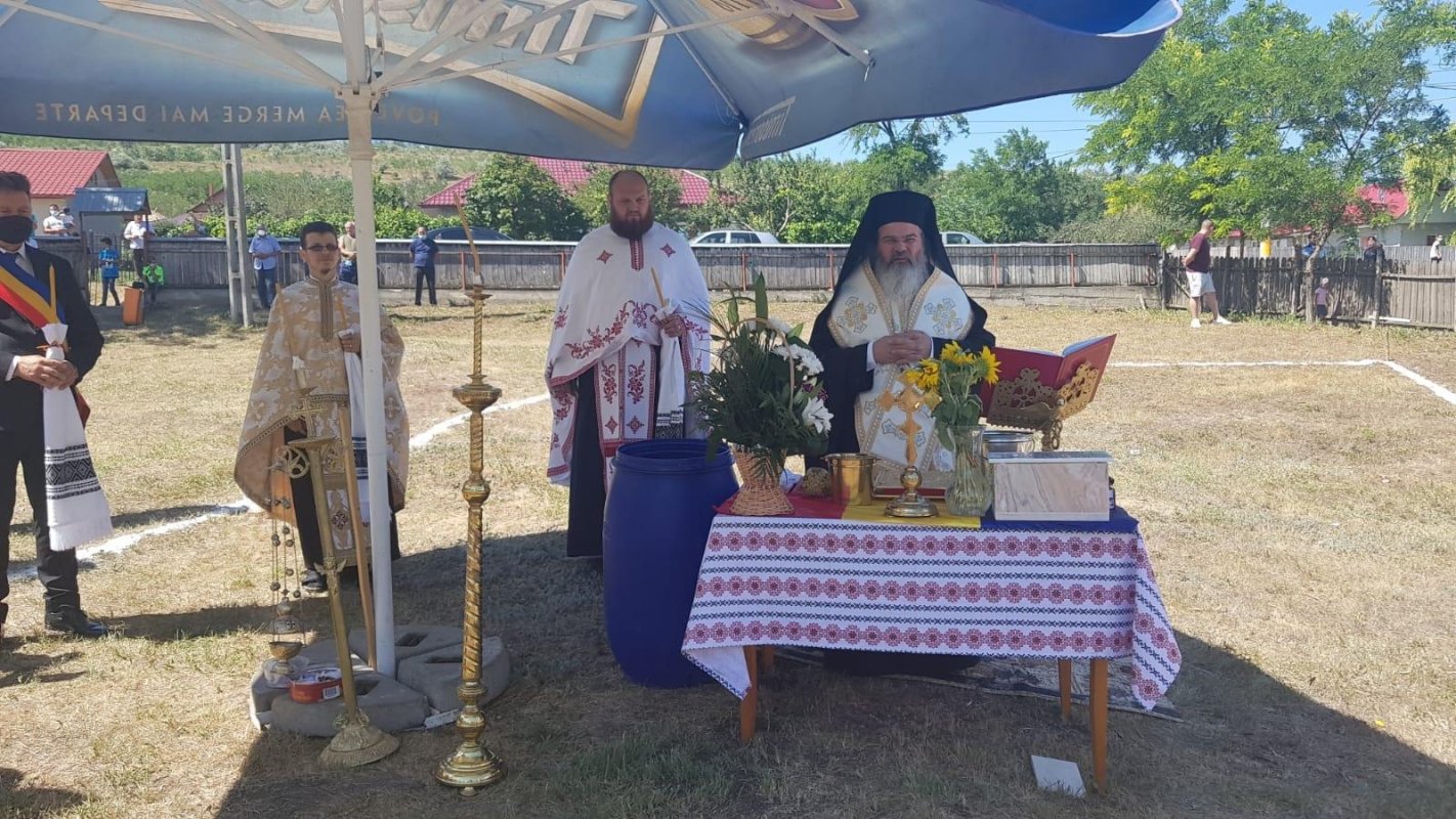 Un nou locaş de închinăciune va fi construit în Episcopia Huşilor 150283