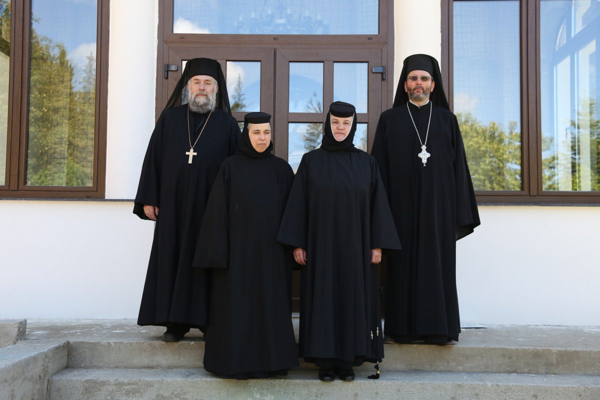 Schitul Păltiniș: lumina credinței și a cunoașterii 150065