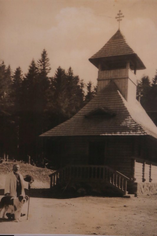 Schitul Păltiniș: lumina credinței și a cunoașterii 150066