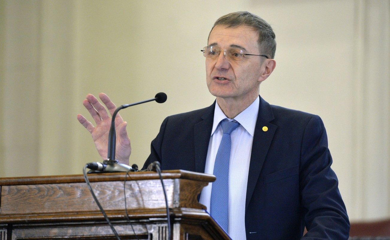 „Să se facă educaţie faţă în faţă, la şcoală” 150524