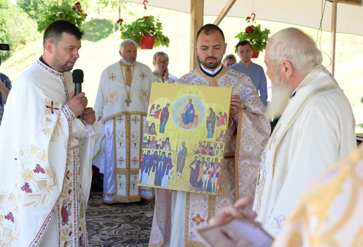 Biserica din Șendroaia, Bistriţa-Năsăud, a fost târnosită 150550