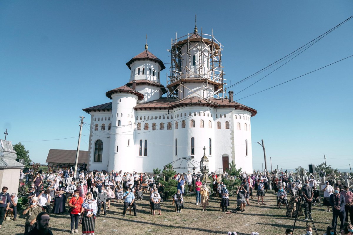 Un nou centru parohial la Rădeni-Neamț 150637