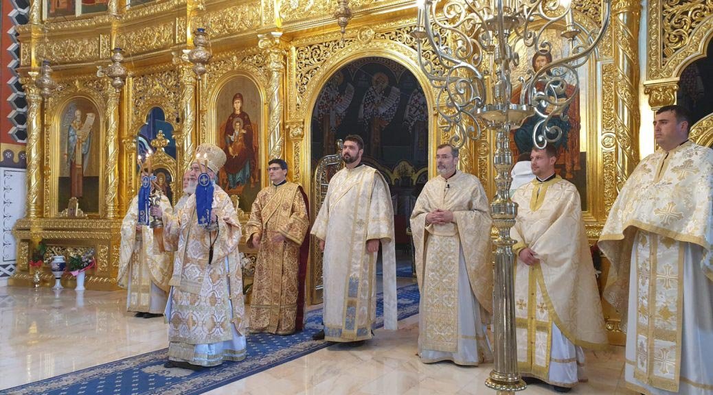 Hirotonii și hirotesii la Catedrala Arhiepiscopală din Arad 150747