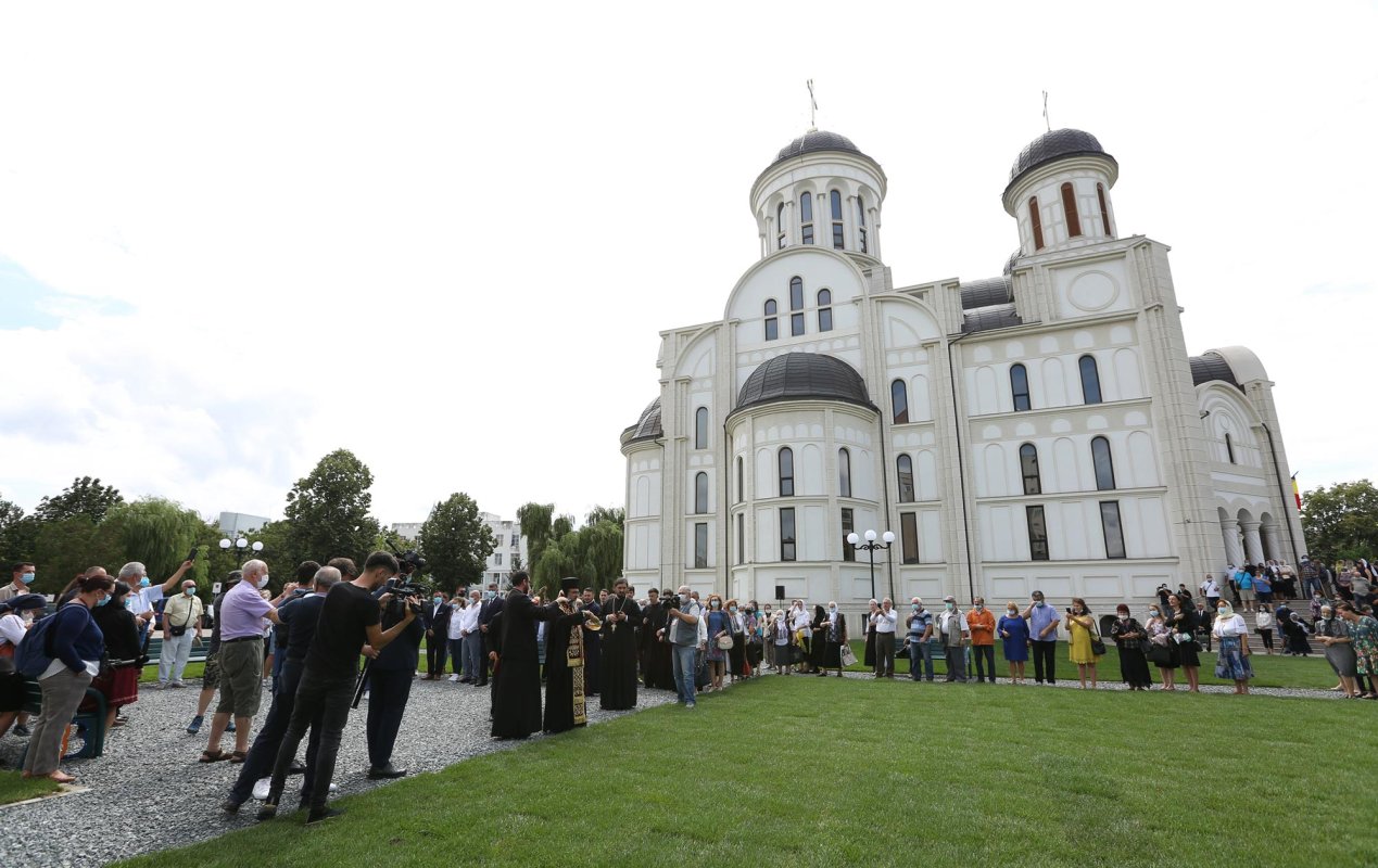 Sfințirea Altarului de la demisolul Catedralei „Sfântul Sava” din Buzău 150999