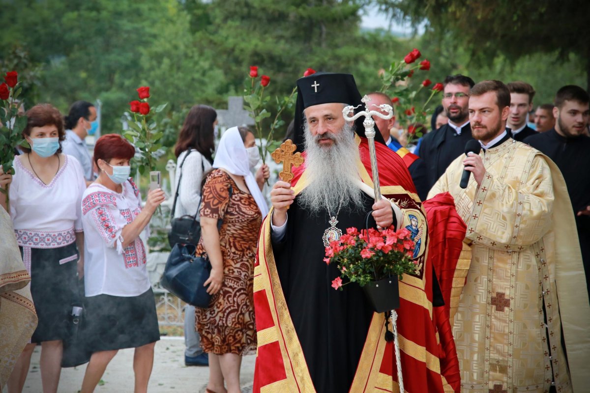 Biserica Parohiei Pocreaca a fost resfințită 151120