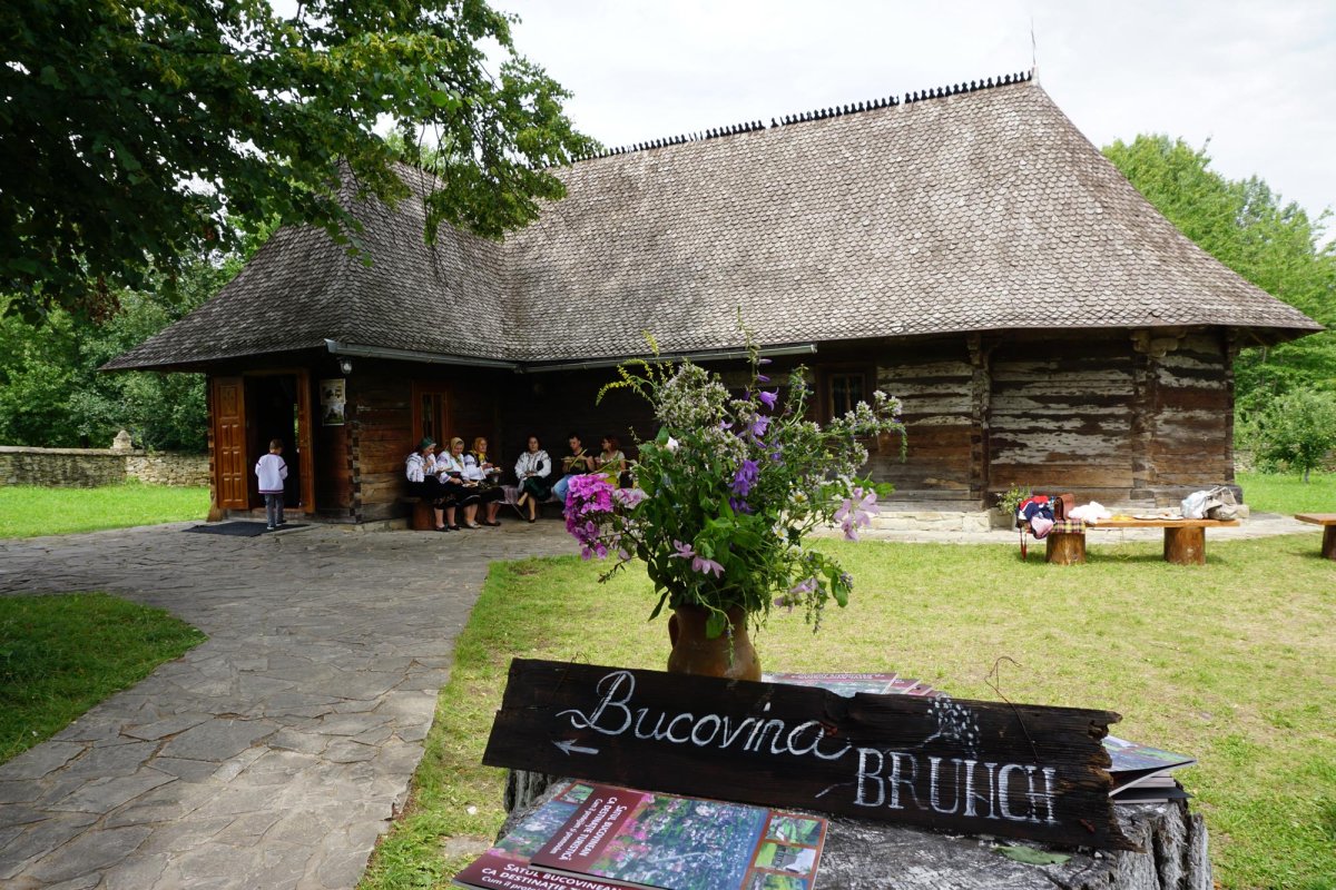 „Casele vechi fac parte din vraja Bucovinei” 151094