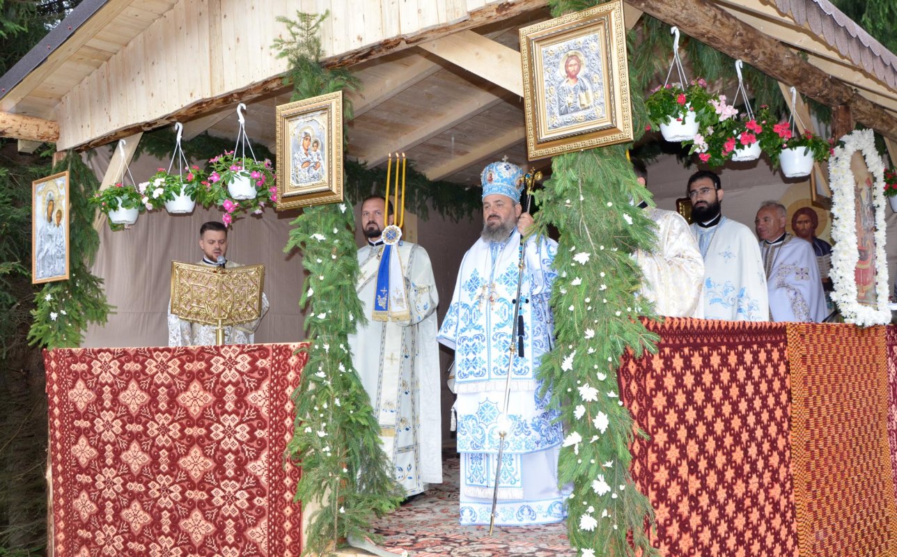 Sfinţire la Mănăstirea Groapa Seacă-Petrila Jieț, Hunedoara 151137