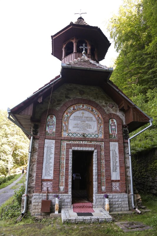 Schitul Foltea, locul de isihie al mărturisitorilor ardeleni 151228