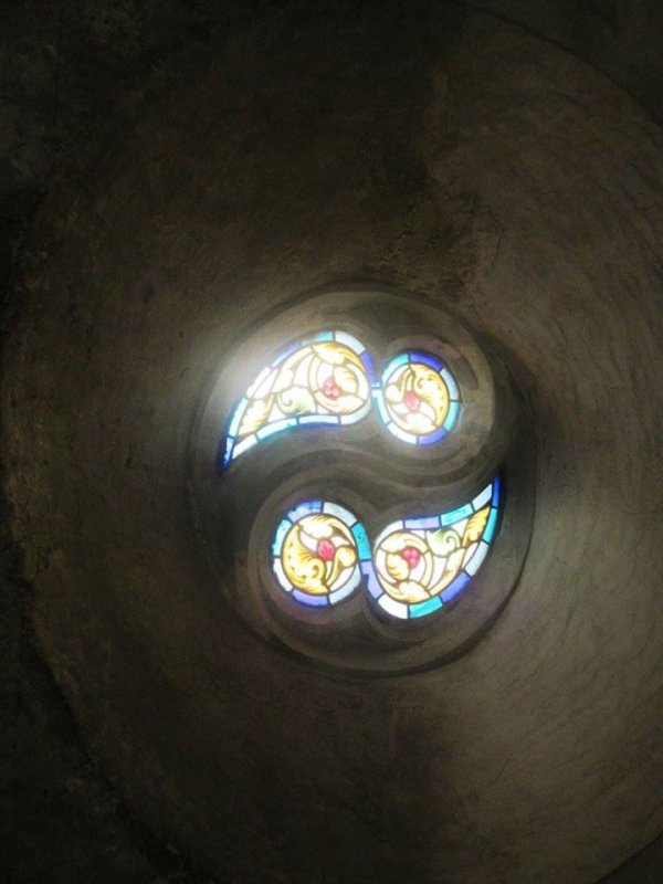 Un castel încărcat de istorie și legende 151296