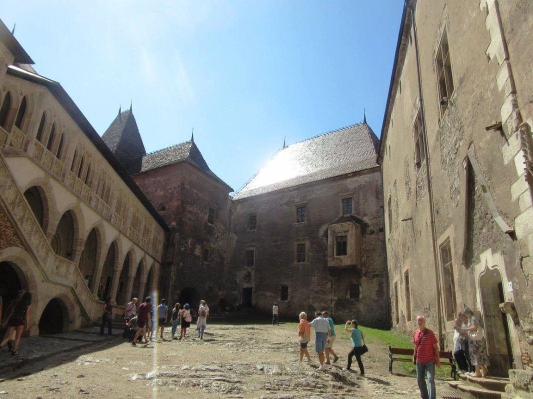 Un castel încărcat de istorie și legende 151299