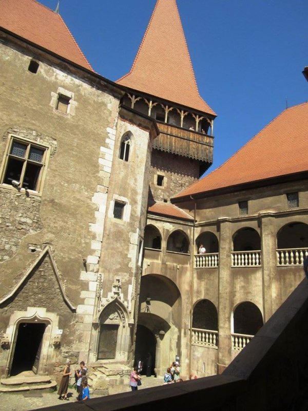 Un castel încărcat de istorie și legende 151302