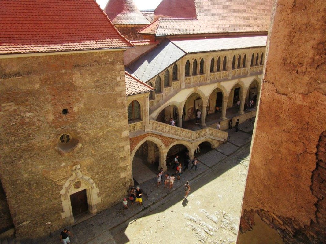 Un castel încărcat de istorie și legende 151305