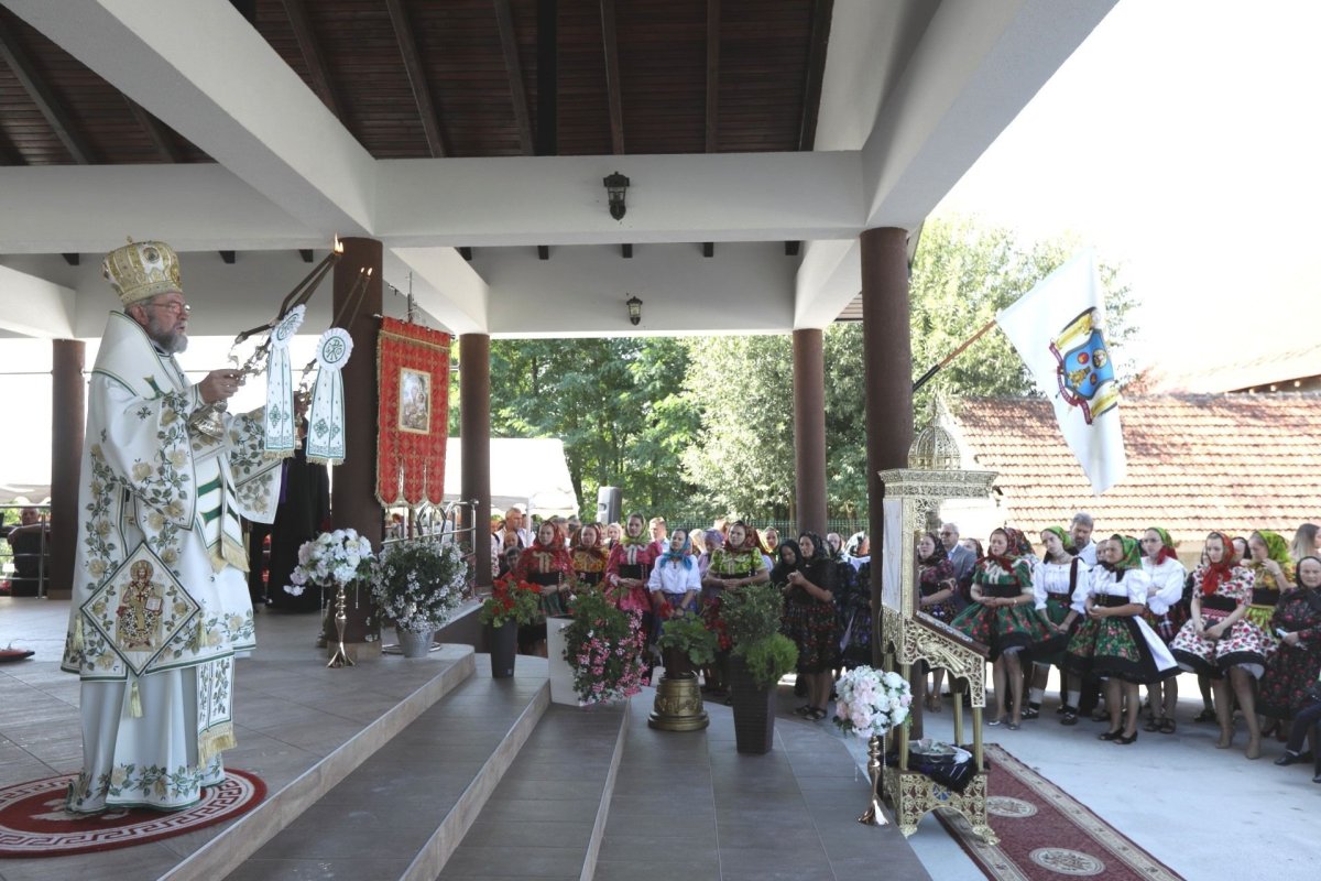 Binecuvântare în Parohia „Nașterea Maicii Domnului”-Bixad, Oaş 151386