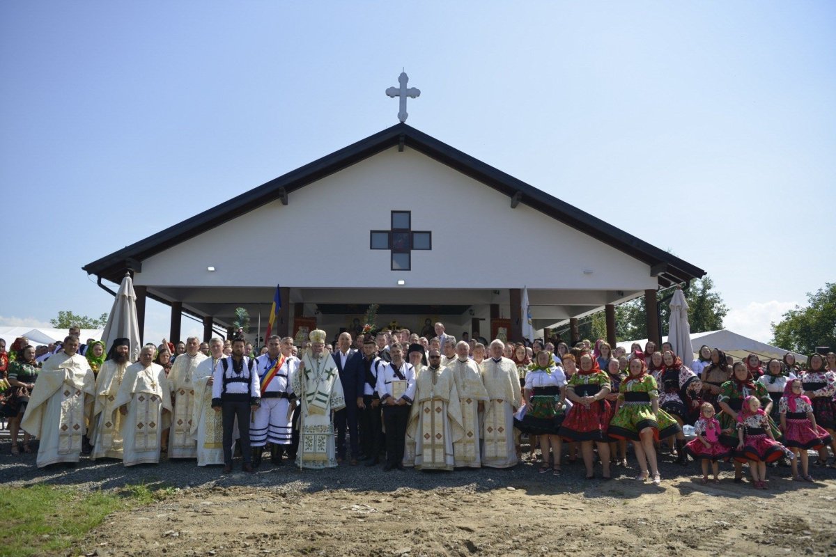 Binecuvântare în Parohia „Nașterea Maicii Domnului”-Bixad, Oaş 151387