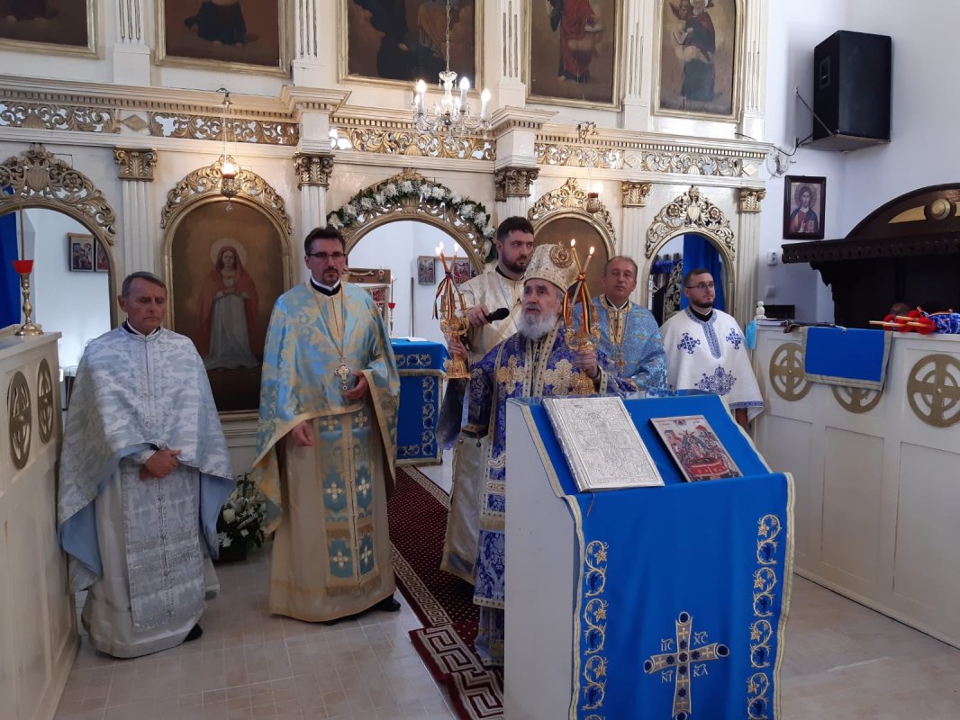 Biserica din Parohia Vânători, județul Arad, a fost sfințită  151391