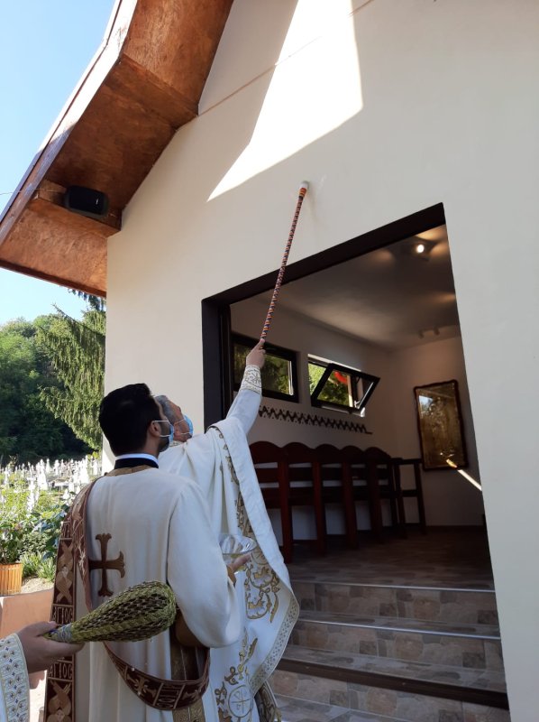 Înnoire și binecuvântare la Parohia Surani din Prahova 151372