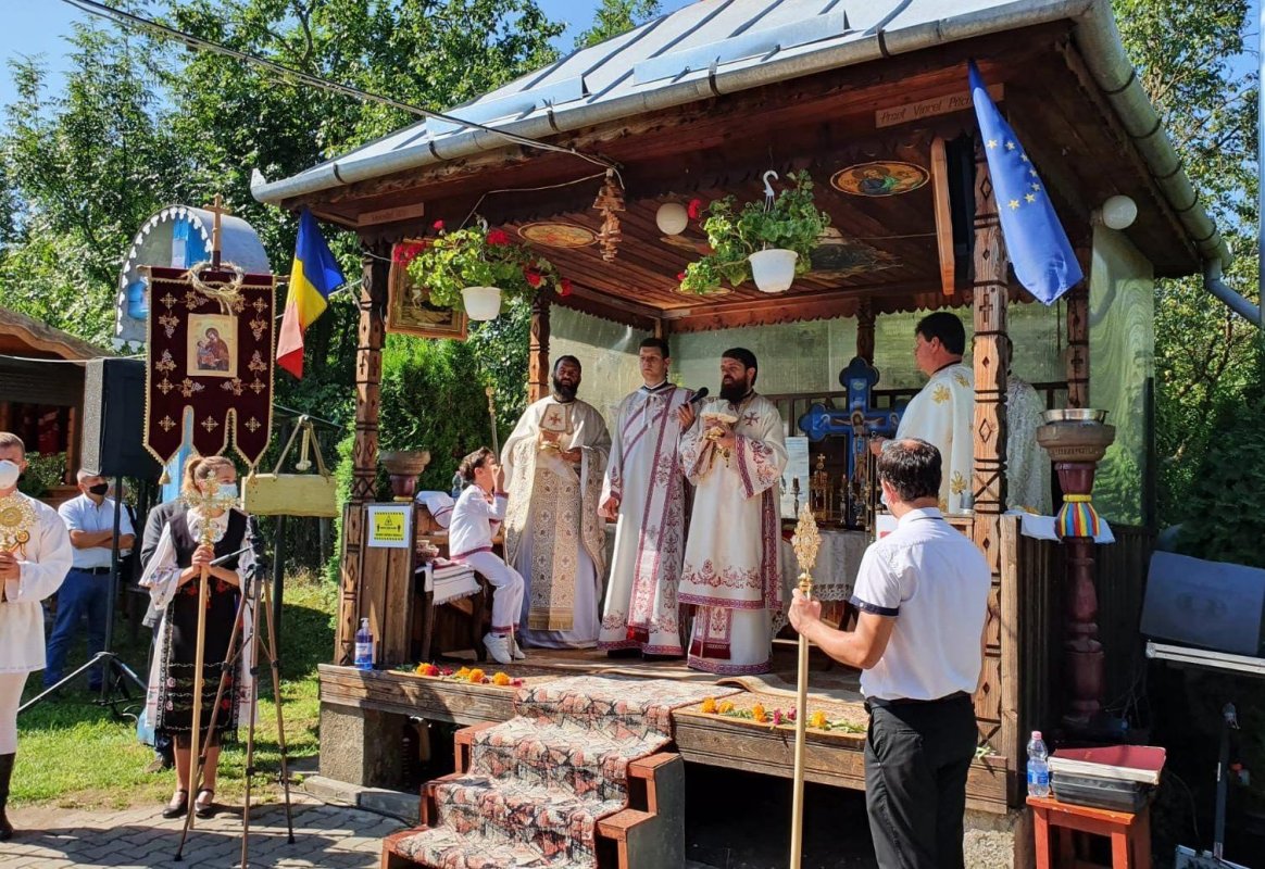 Binecuvântare în comunitatea credincioşilor din Tureni, Cluj 151433