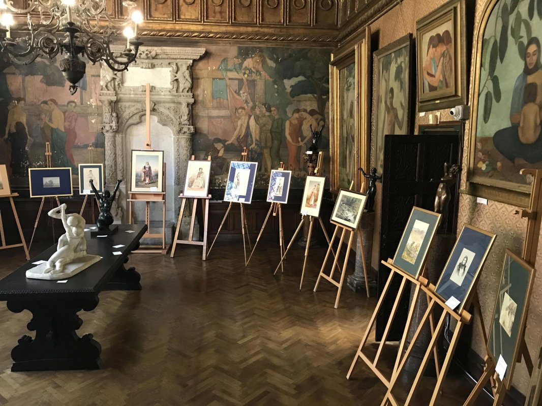 Costumul popular în lucrările lui Carol Popp de Szathmári 151453