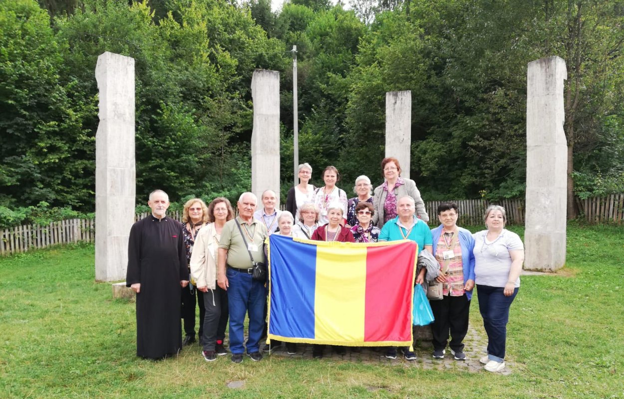 Credincioși ai Parohiei Balta Albă, pelerini în Ardeal și Maramureș 151461