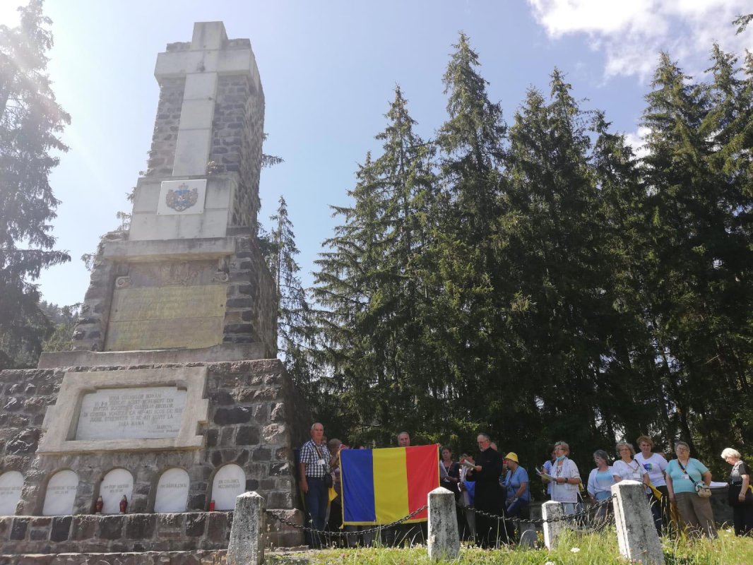 Credincioși ai Parohiei Balta Albă, pelerini în Ardeal și Maramureș 151462