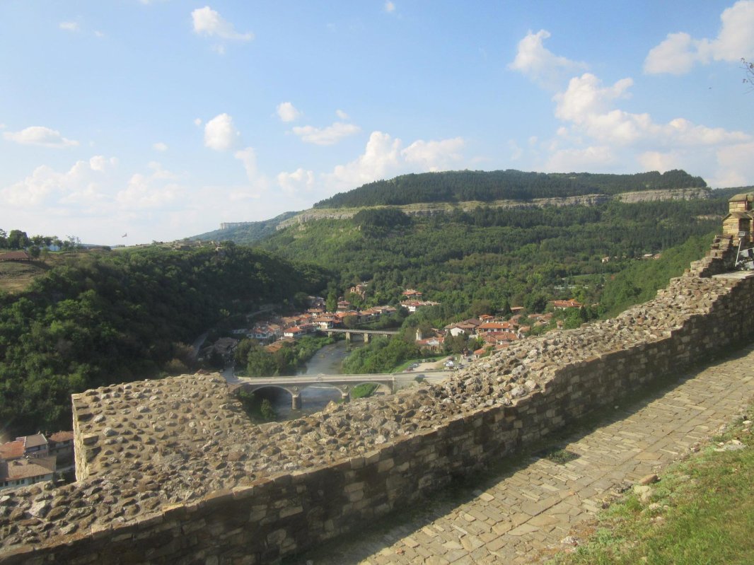 Cetatea Țarilor și destinul ciudat al unei catedrale 151505