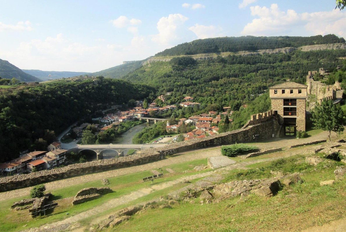 Cetatea Țarilor și destinul ciudat al unei catedrale 151506