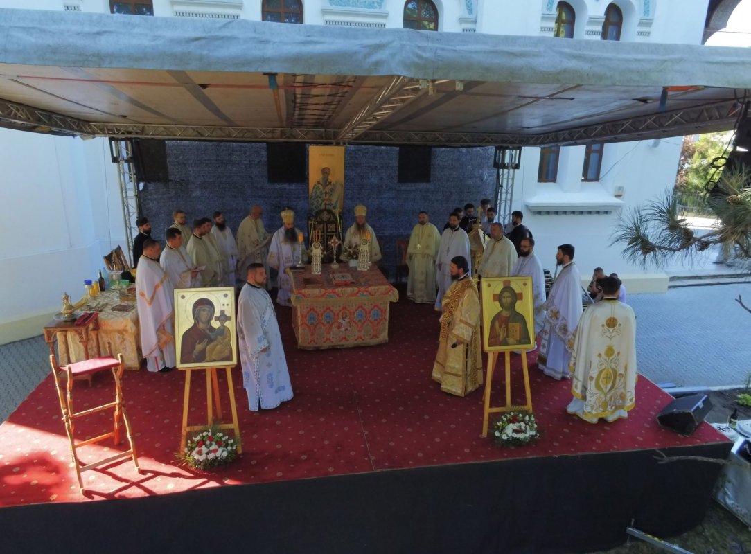 Primul hram al Mănăstirii „Sfântul Alexandru” – Catedrală Episcopală  151662