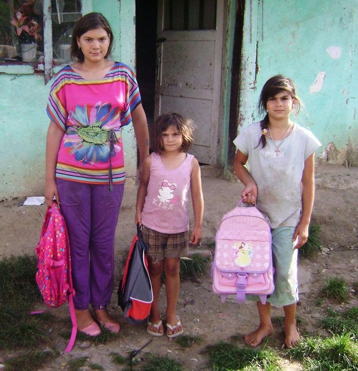 Campanie filantropică de prevenire a abandonului școlar la Gherla 151668