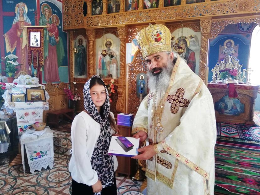 Slujire arhierească în Parohia Chetrosu din Basarabia 151832