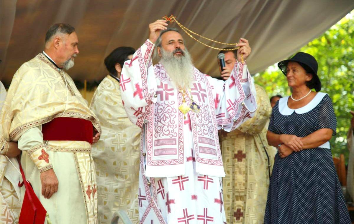 Resfințirea bisericii Parohiei Cordun-Botoşani 152136