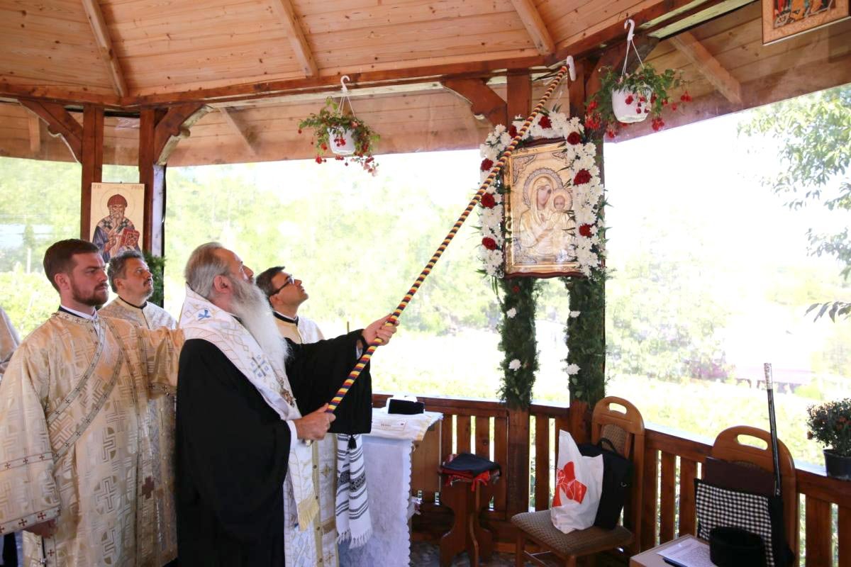 Resfințirea bisericii Parohiei Cordun-Botoşani 152140