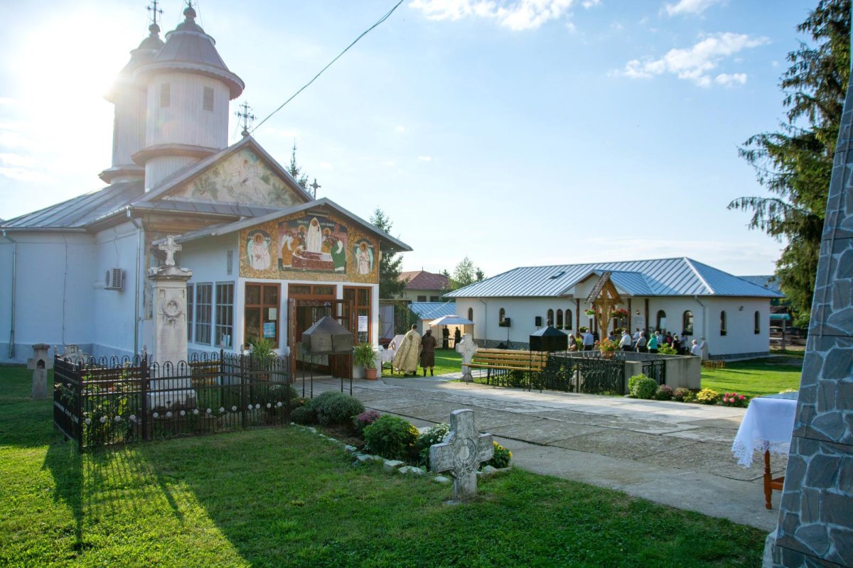 Inaugurarea noului așezământ pastoral-social al parohiei prahovene Homorâciu 152245
