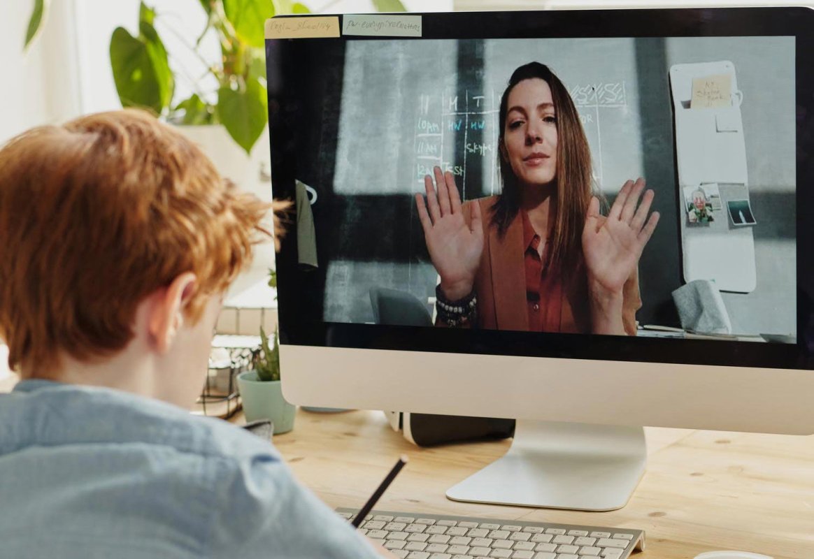 Profesorii din preuniversitar, ajutaţi de bibliotecari 152292