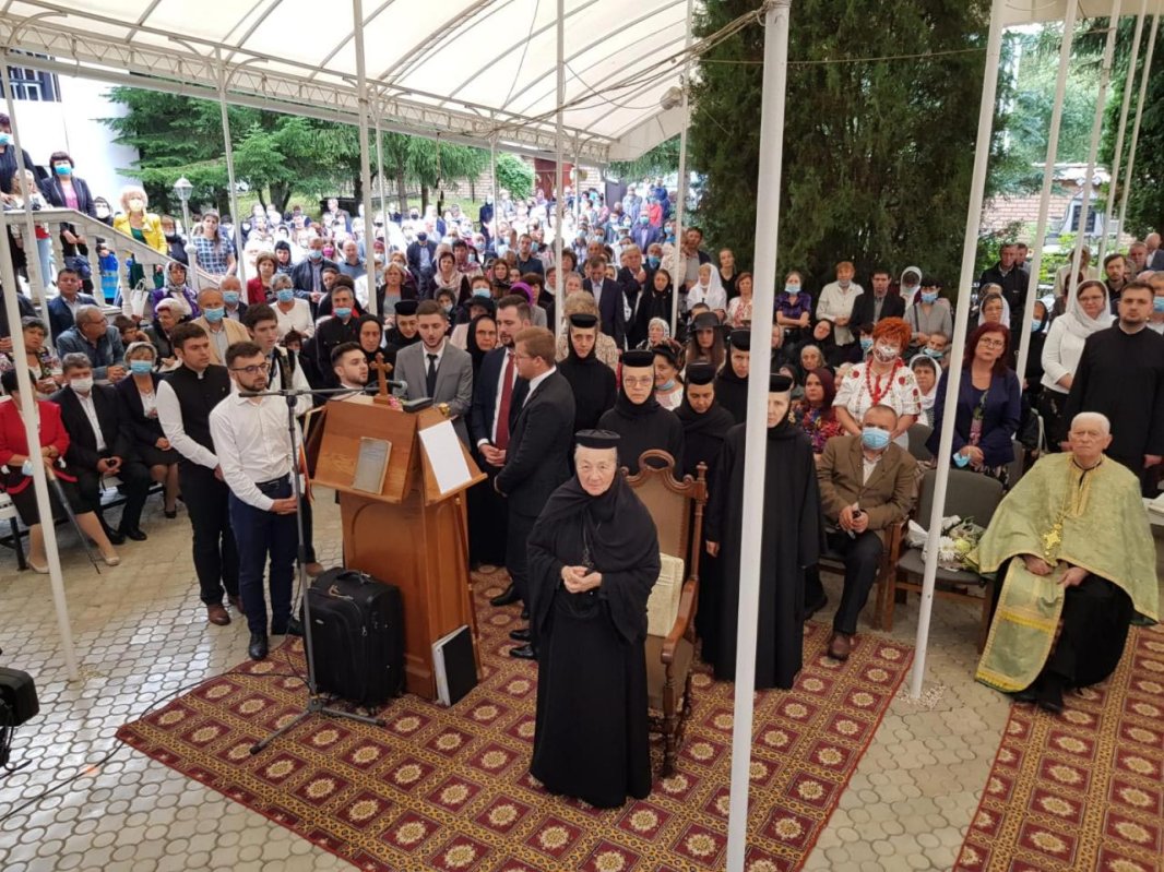 Slujire arhierească la hramul Mănăstirii Recea, Mureş 152274