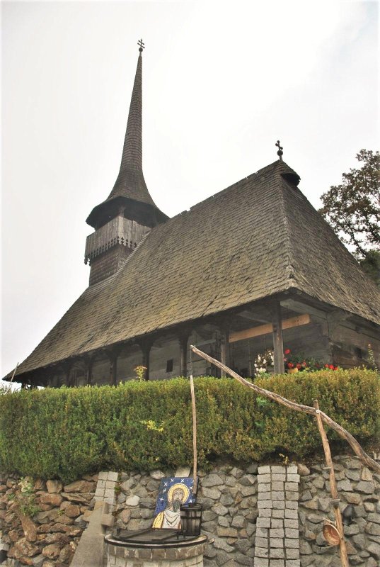 Hramul Mănăstirii „Nașterea Maicii Domnului” de la Ciucea, Cluj 152360