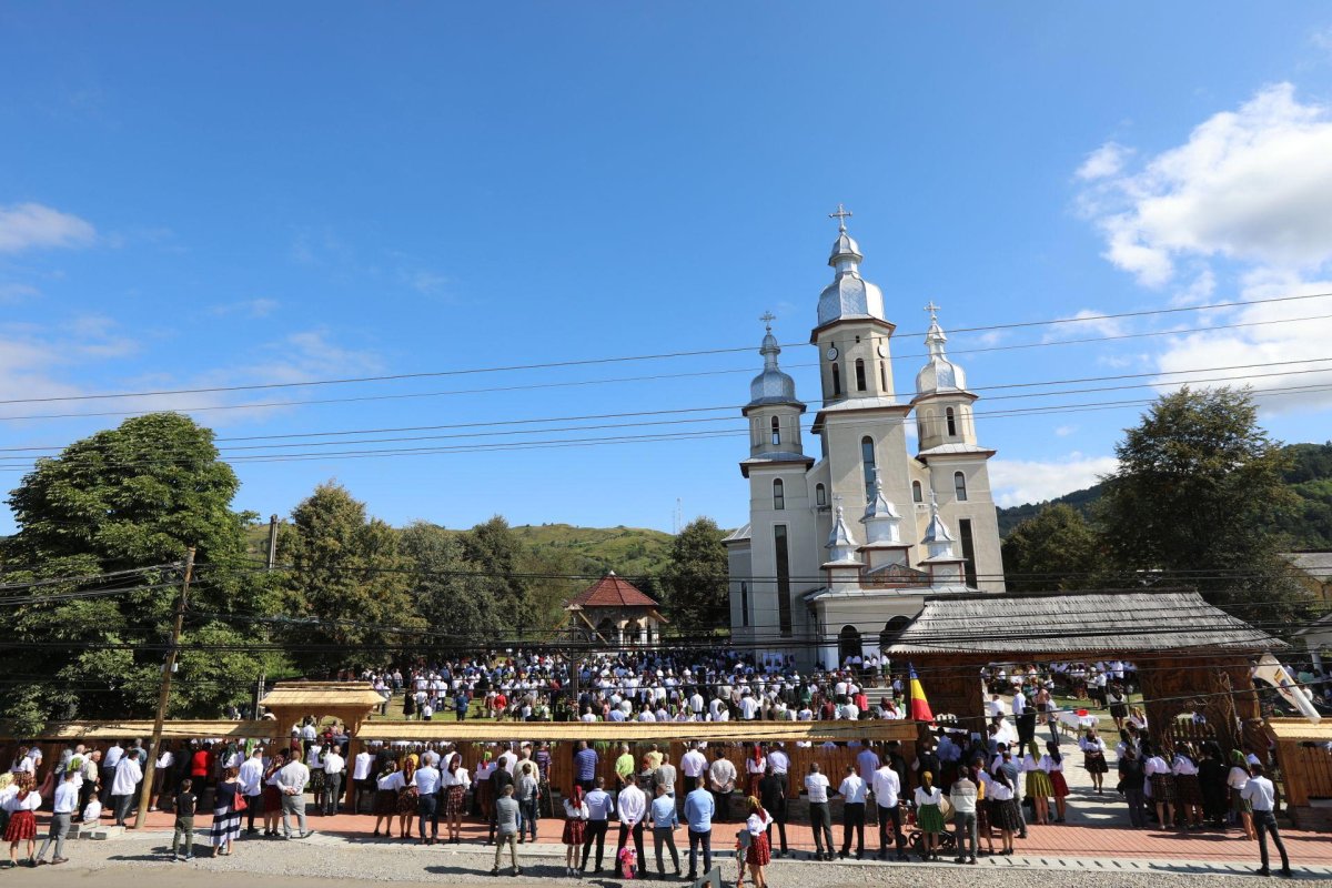 Sărbătoare în Parohia Rozavlea-Centru, Maramureş 152354