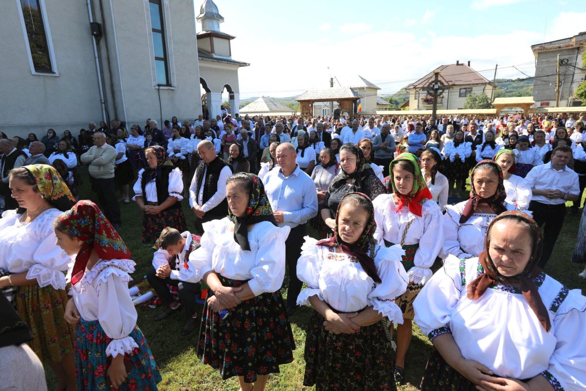 Sărbătoare în Parohia Rozavlea-Centru, Maramureş 152356