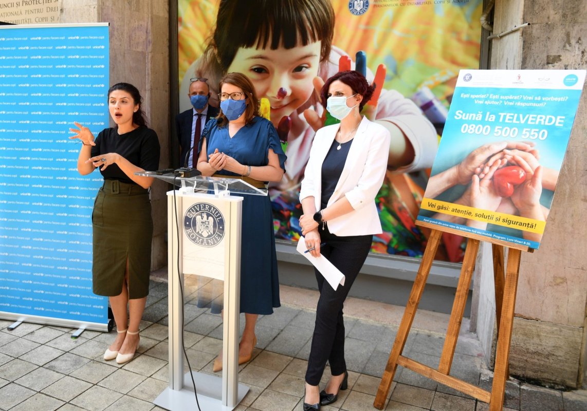 Telefon de sprijin pentru persoanele instituționalizate 152482