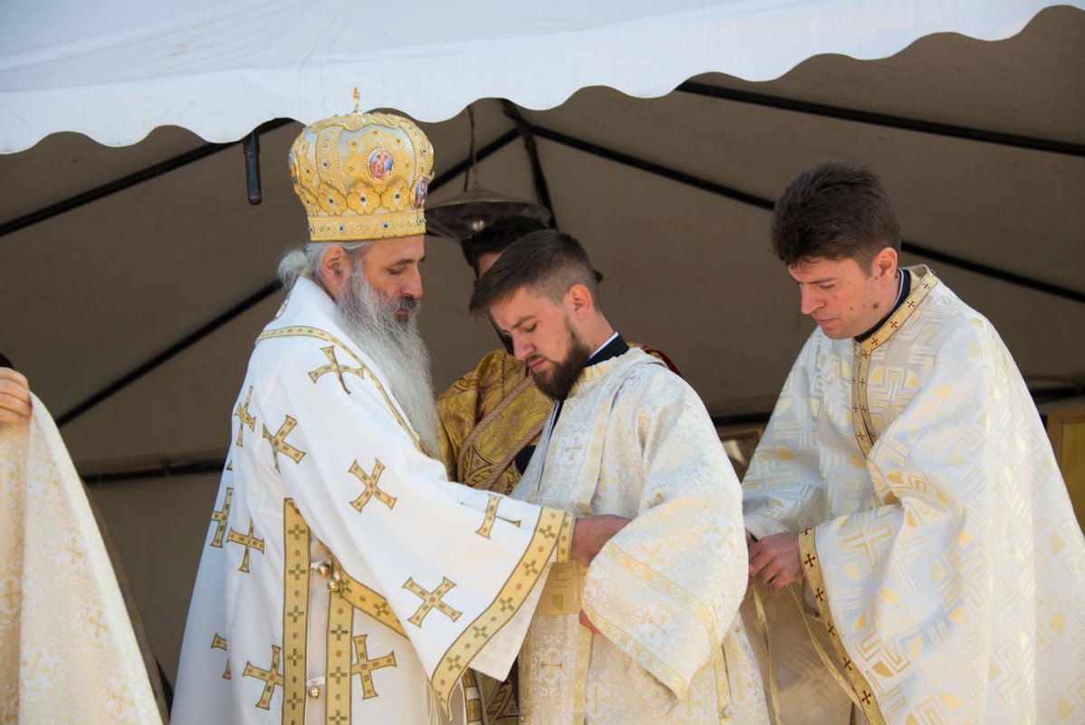 Hirotonie întru preot la Catedrala Mitropolitană din Iaşi 153092
