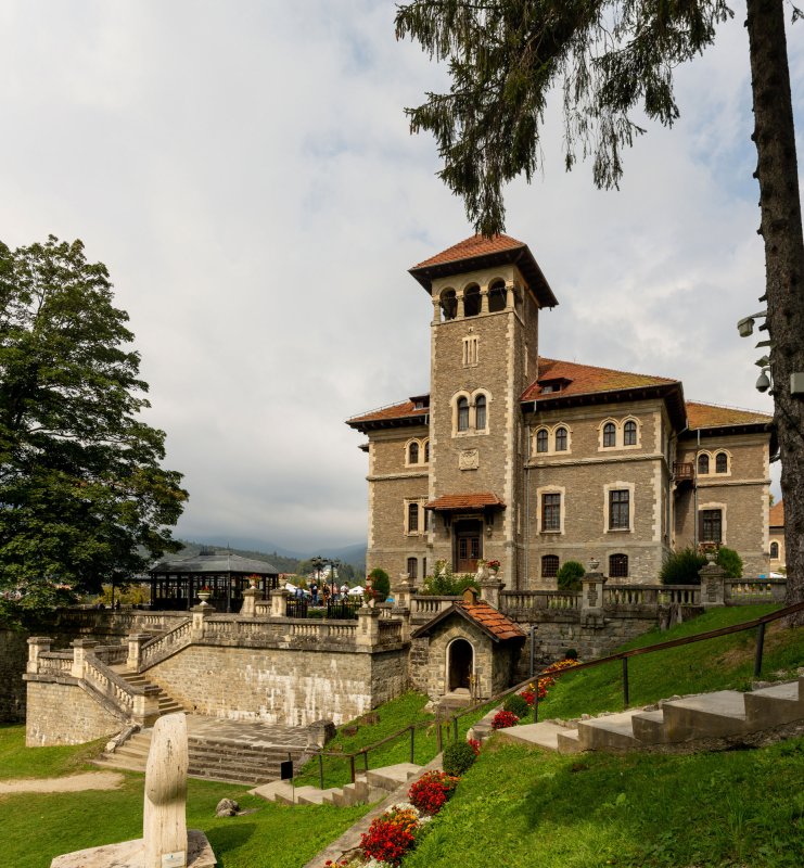 Un castel pentru arborele genealogic al Cantacuzinilor 153077