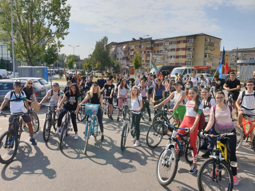 Activităţi misionare și recreative cu tinerii la Alba Iulia 153336