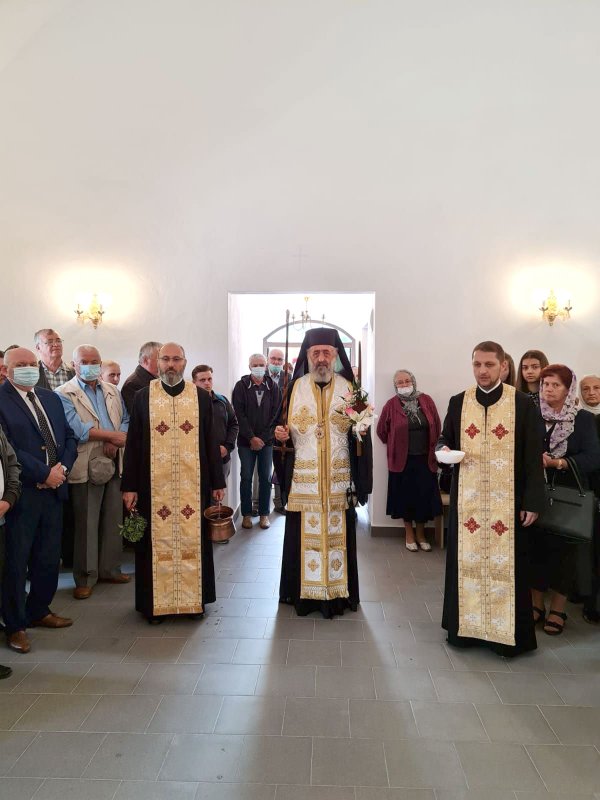 Binecuvântarea capelei din Burzonești-Lazuri, judeţul Alba 153437