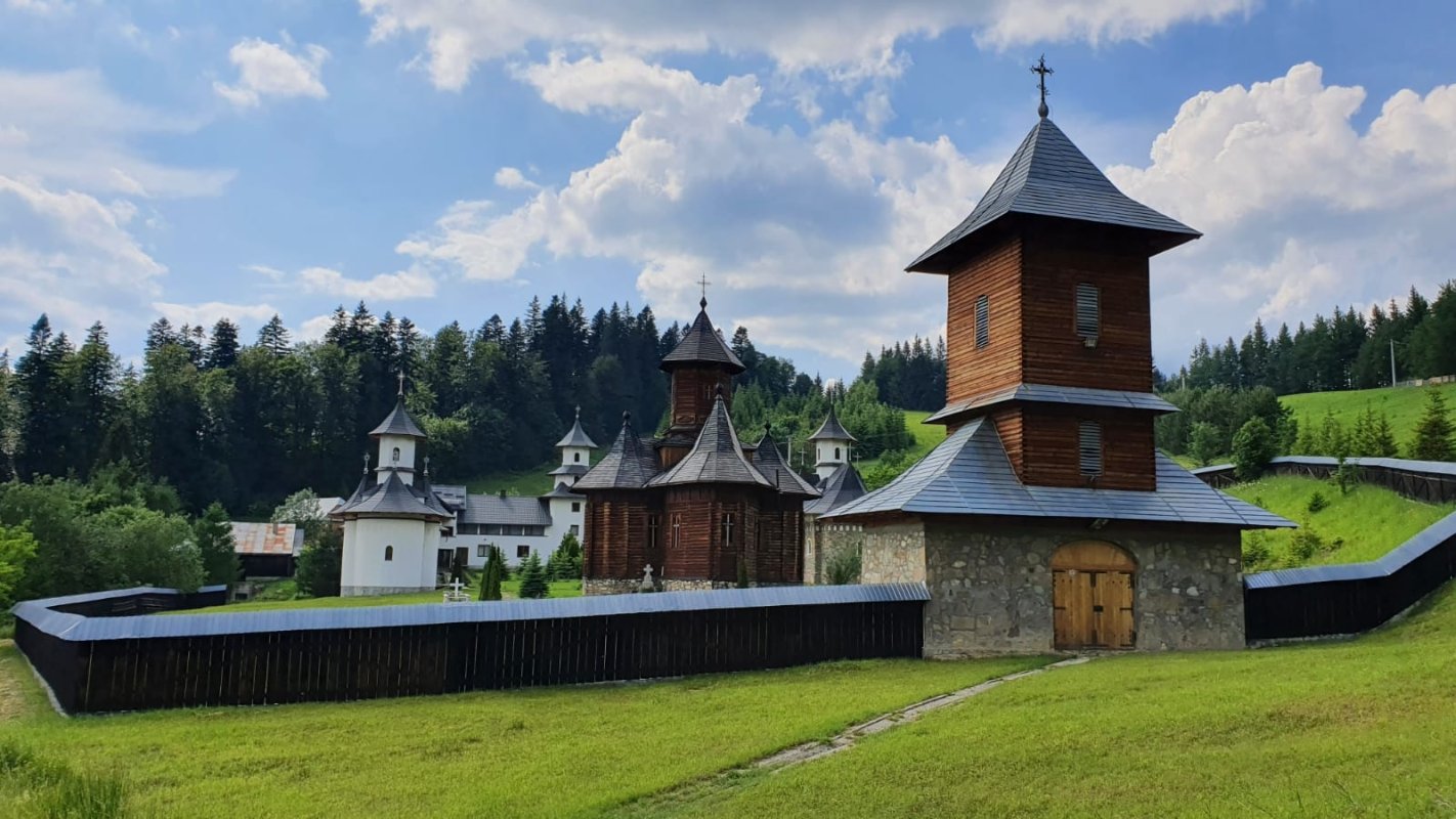 Acasă la Sfântul Daniil Sihastrul 153238