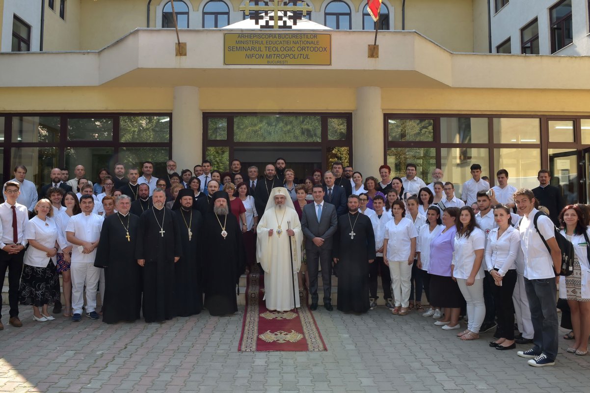 Biserica ajută multe spitale 153545