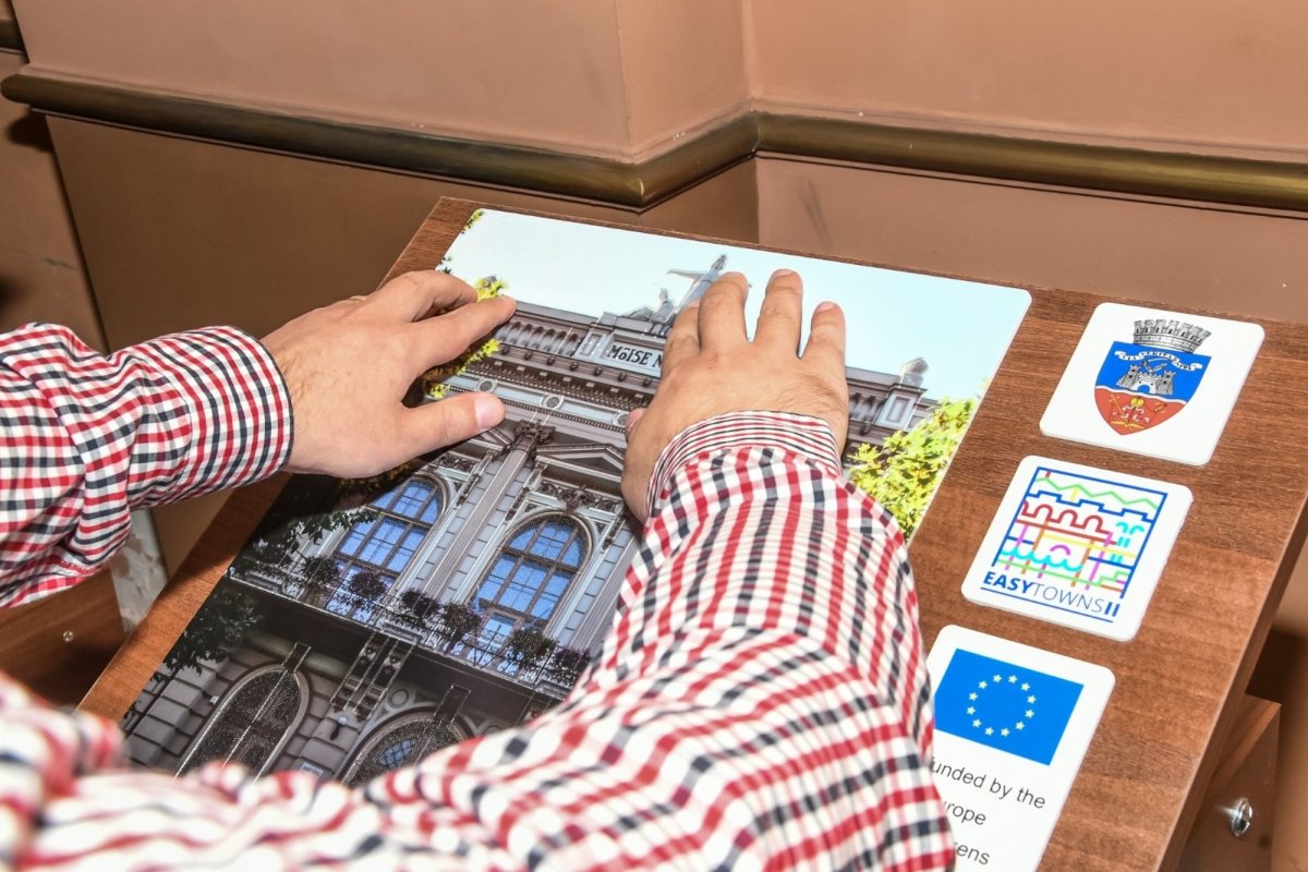 Imagini foto-tactile pentru nevăzători 153621