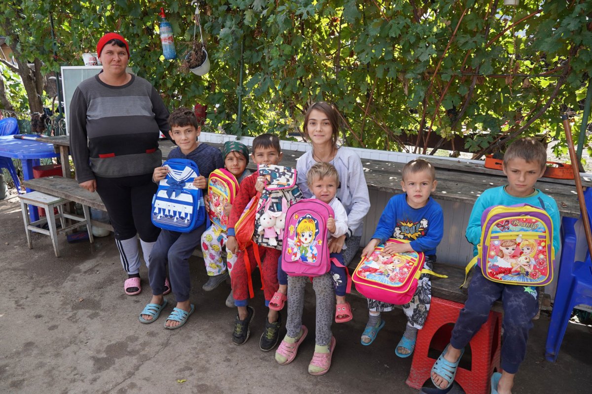 Daruri pentru copii nevoiaşi din partea Arhiepiscopiei Dunării de Jos 153972