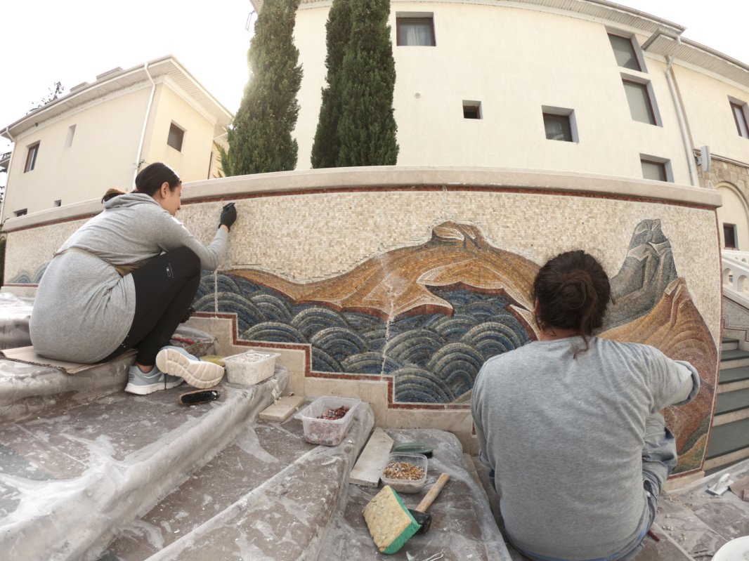 Împărăţia apelor de mozaic de la Mănăstirea Techirghiol 153945