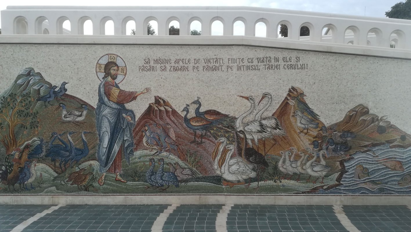 Împărăţia apelor de mozaic de la Mănăstirea Techirghiol 153955